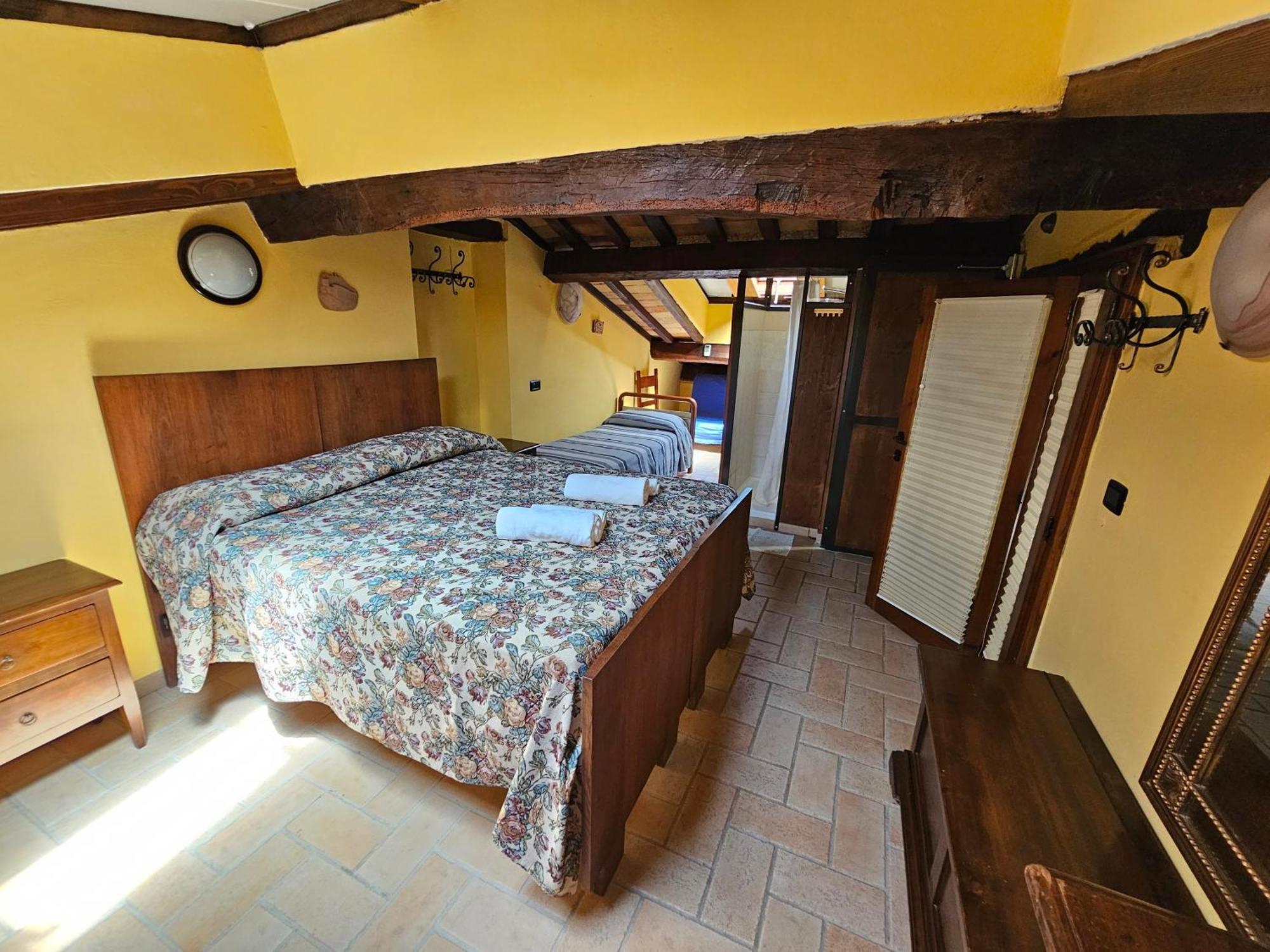 Agriturismo Ca Serrantonio - Ferri Appartamento Rossini ウルバーニア エクステリア 写真