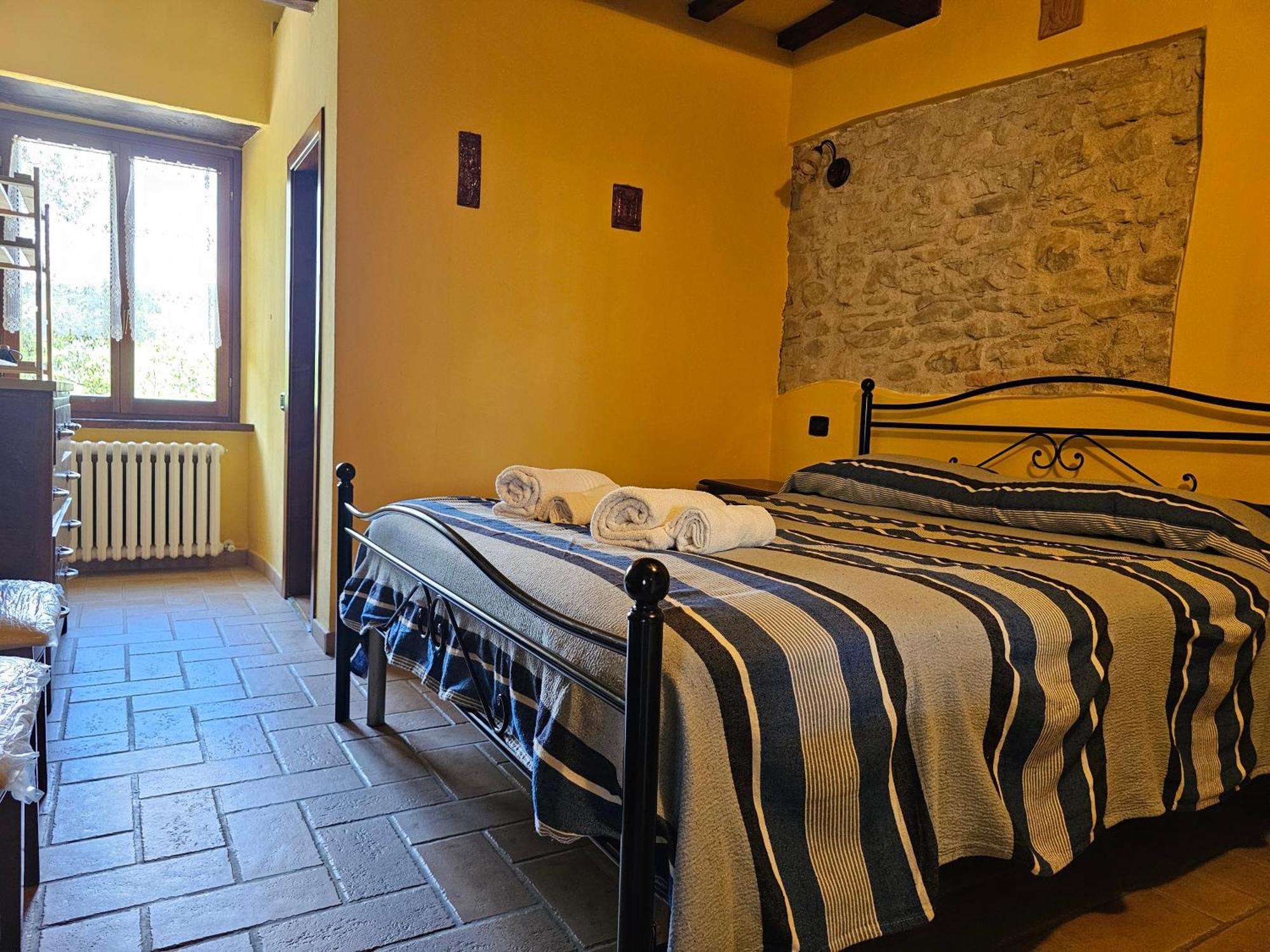 Agriturismo Ca Serrantonio - Ferri Appartamento Rossini ウルバーニア エクステリア 写真
